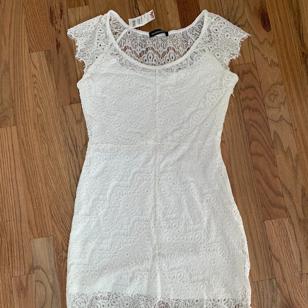 White lace dress sz medium NWT